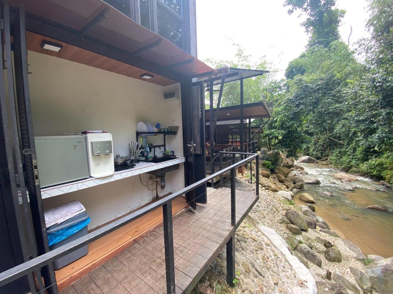 Casa Damai Janda Baik - Riverview Tiny House Bentong Exterior photo